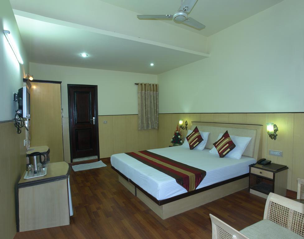 Hotel Karat 87 Inn New Delhi Ruang foto
